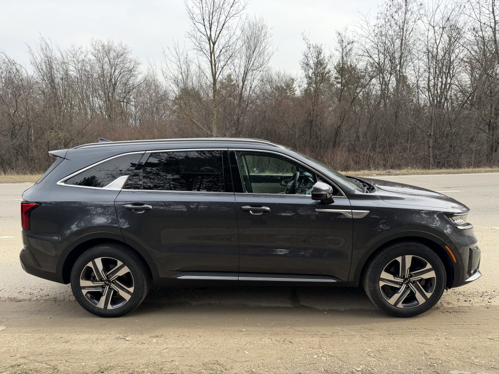 KIA SORENTO HYBRID